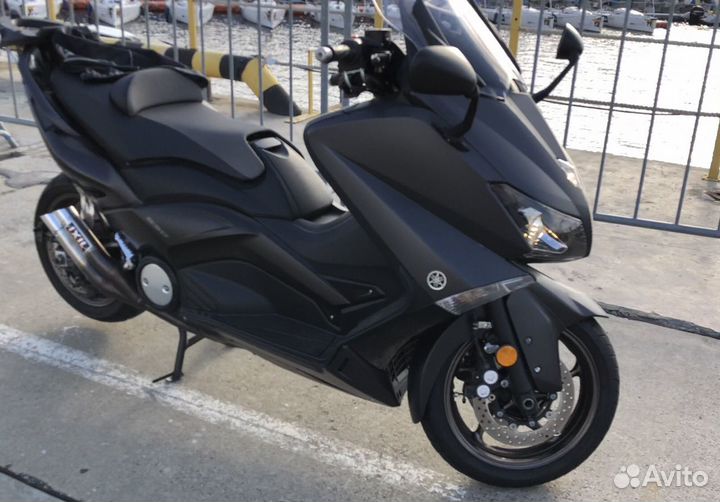 Yamaha t-max 530