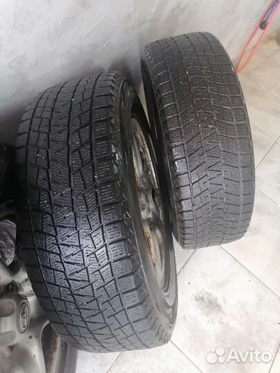 Bridgestone Blizzak Ice 225/65 R17