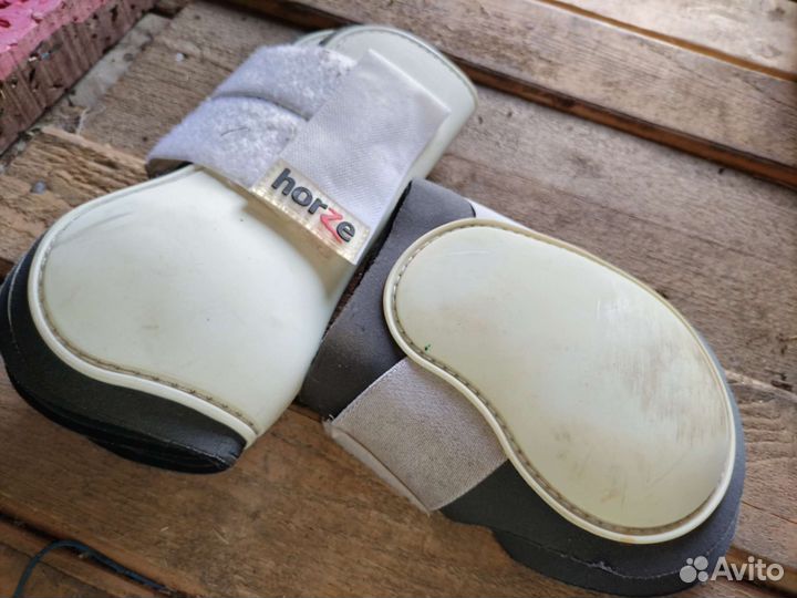 Ногавки, бинты для лошади