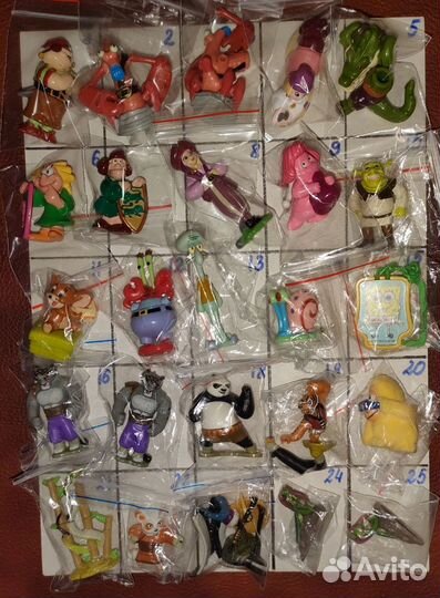 Игрушки из Киндер сюрпризов, чупа-чупс и другие