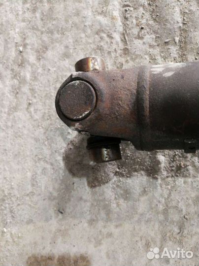 Карданный вал GMC Yukon