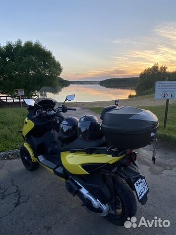 Макси скутер трицикл Gilera fuoco 500ie