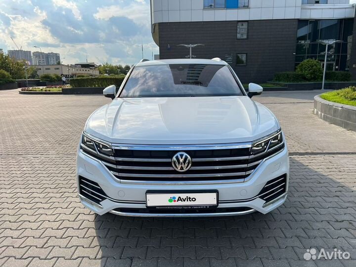 Volkswagen Touareg 3.0 AT, 2020, 18 000 км