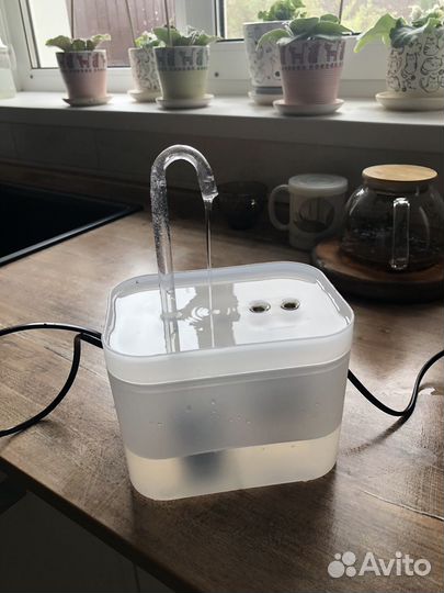 Фонтан поилка для кошек