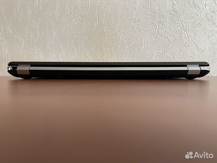 Игровой ноутбук HP 17-e157sr