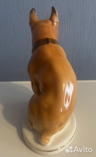 Фарфоровая статуэтка «Бульдог»