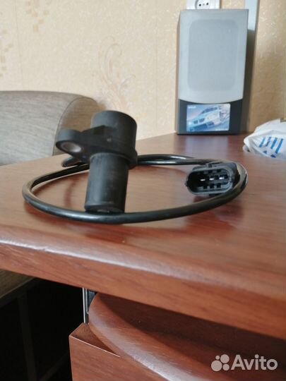 Датчик положения коленвала УАЗ. Газ. Бошь. Фирма