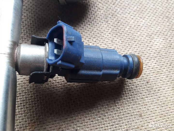 Форсунки топливные Hyundai solaris i30 1.4 2009г