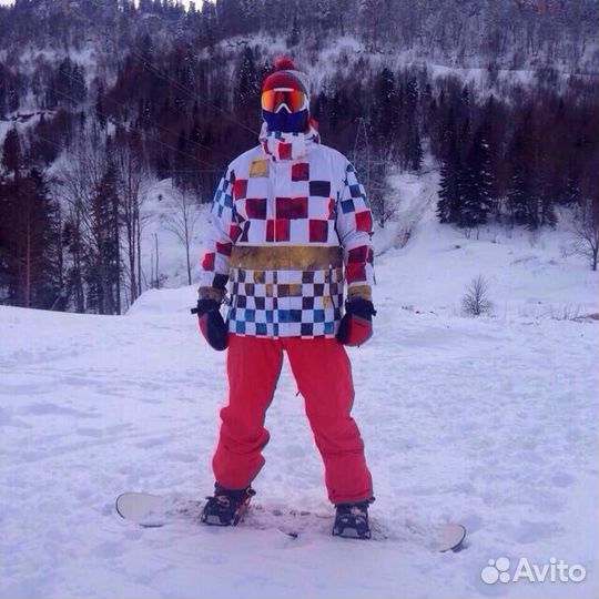Сноубордический костюм