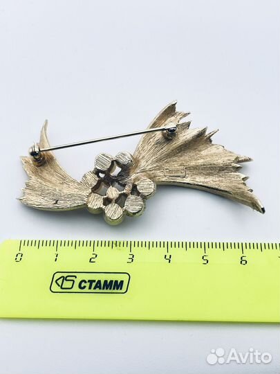 Брошь винтажная Trifari с жемчугом 60е США