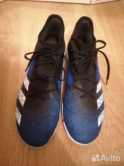 Футзалки adidas оригинал, 10,5 UK