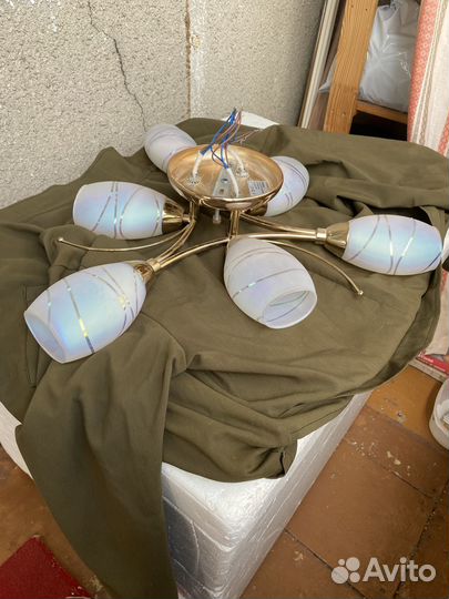 Люстра потолочная бу