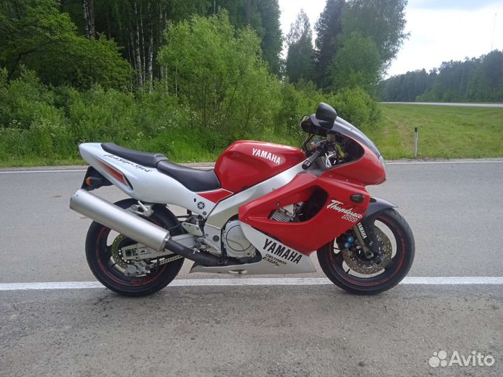 Yamaha YZF 1000 R
