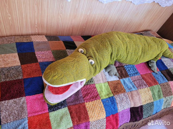 Крокодил подушка