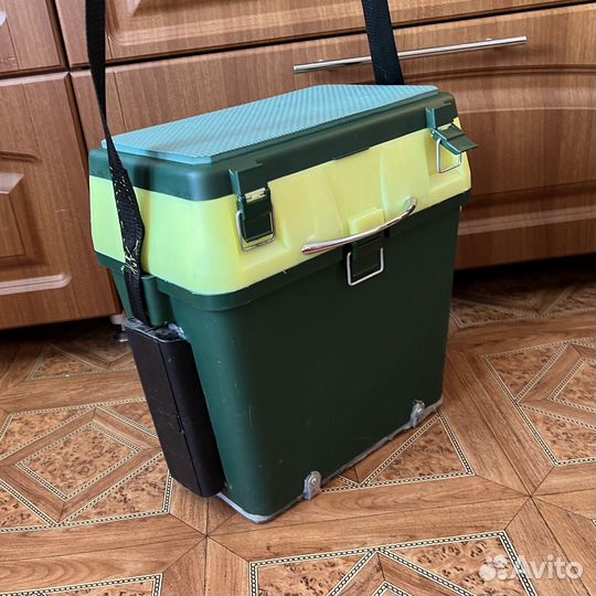 Рыболовный ящик (2 уровня)