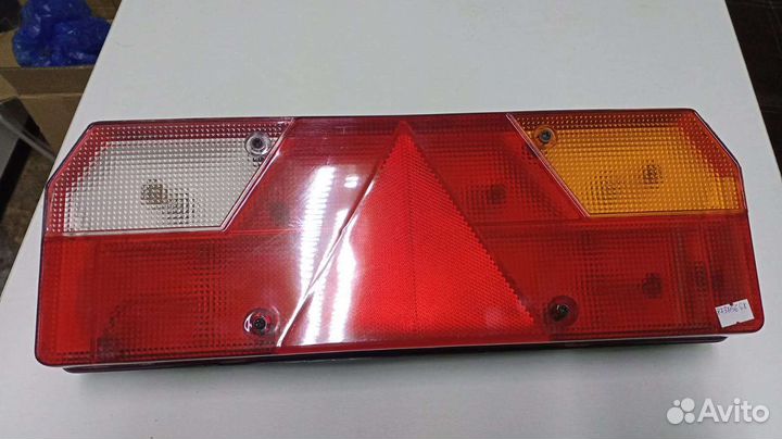 Фонарь задний многосекц. правый с треугольником eu