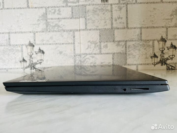 Lenovo: Ryzen 5 3500U / Vega 8 / 12Gb / SSD 256Gb