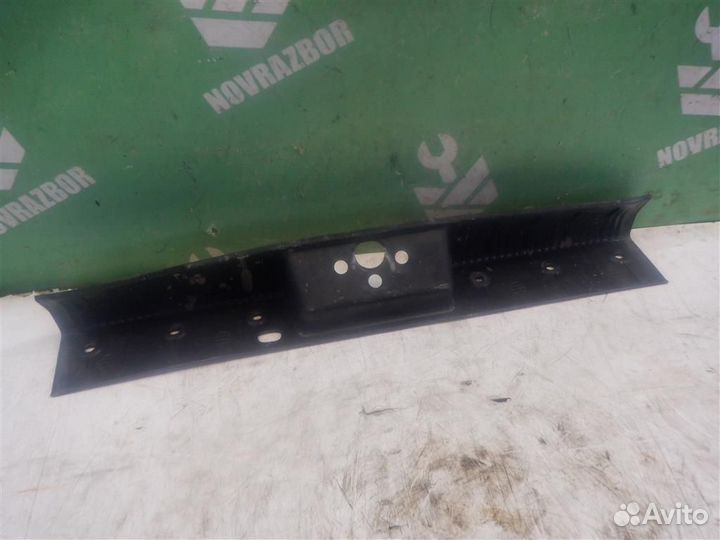 Обшивка багажника Форд Фокус 1