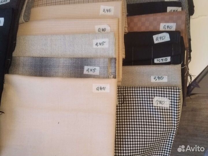 Лоскут камвольной ткани СССР лот 1 (0,4-0,49 м)