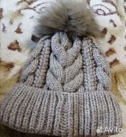 Женская шапка и варежки