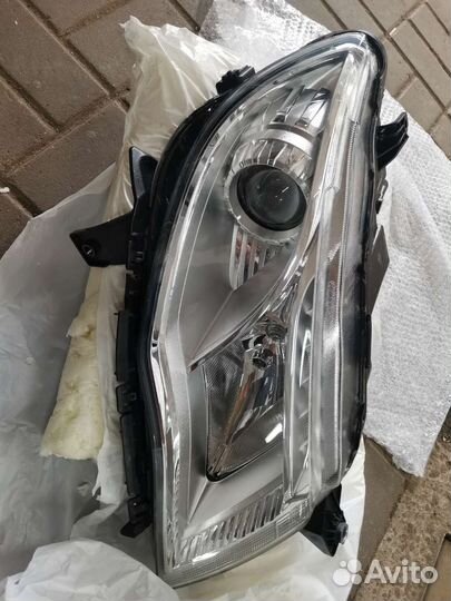 Geeli атлас фара правая