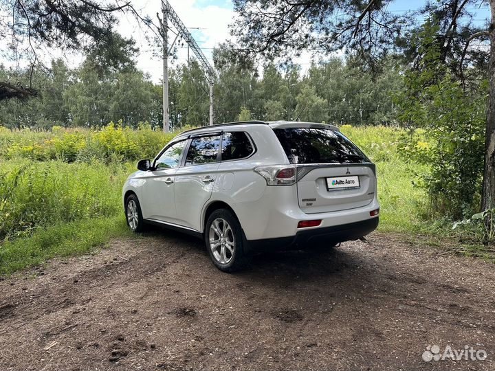 Mitsubishi Outlander 2.4 CVT, 2013, 134 261 км