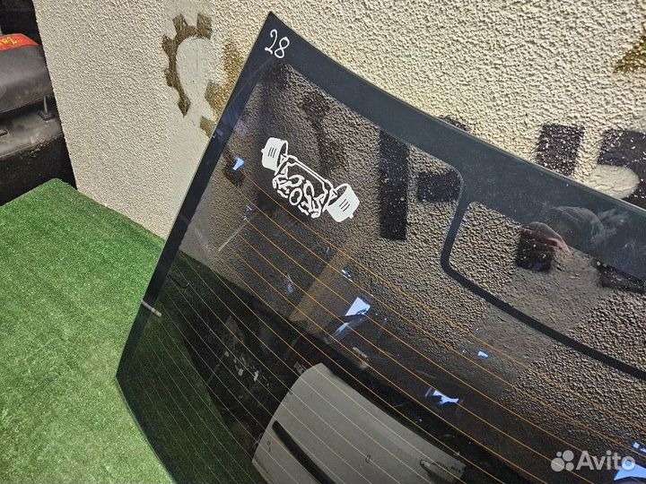 Стекло заднее на Ford Focus 2 седан