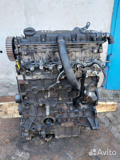 Двигатель Peugeot 406 (1995 - 2004) 2.0