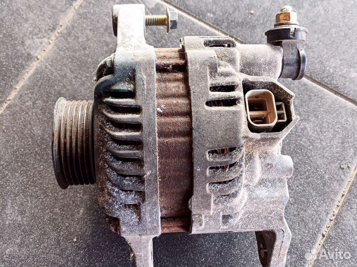 Генератор nissan sunny