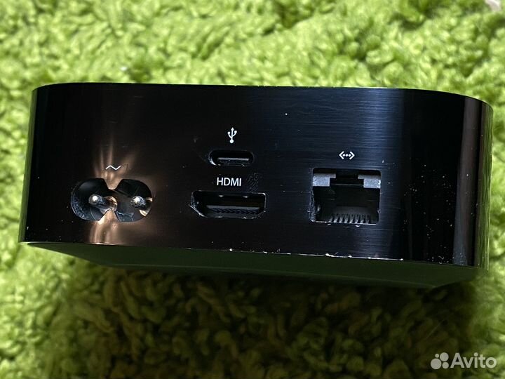 Apple TV 4 A1625 32GB полный комплект