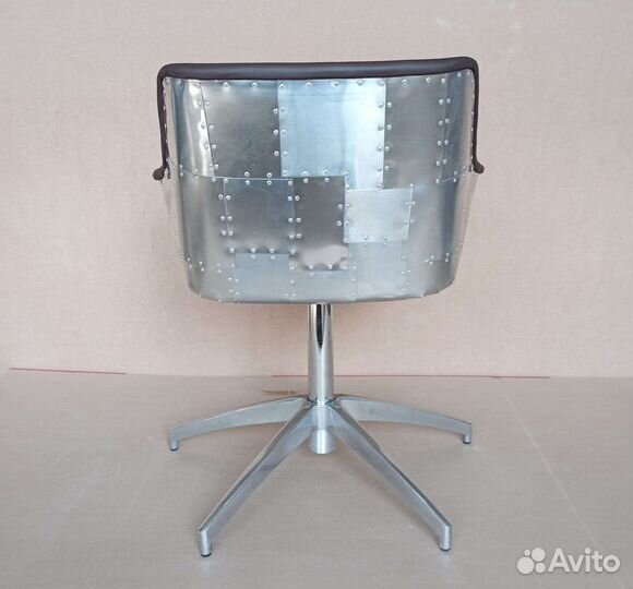 Кожанное кресло aviator