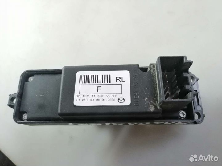 Кнопка стеклоподъемника Mazda 3 BK