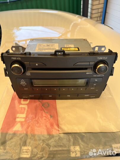 Штатное головное устройство Тойота Королла