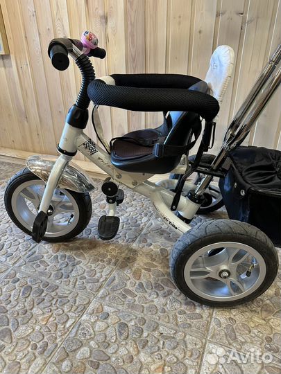 Детский трехколесный велосипед
