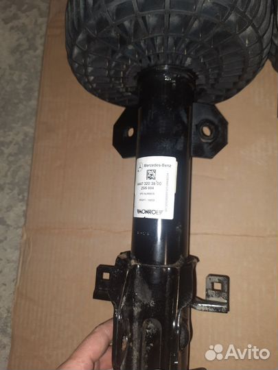 Передняя стойка в сборе на мерседес 447