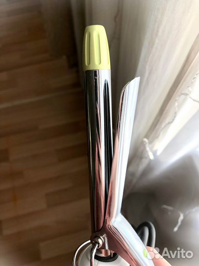 Плойка для завивки волос