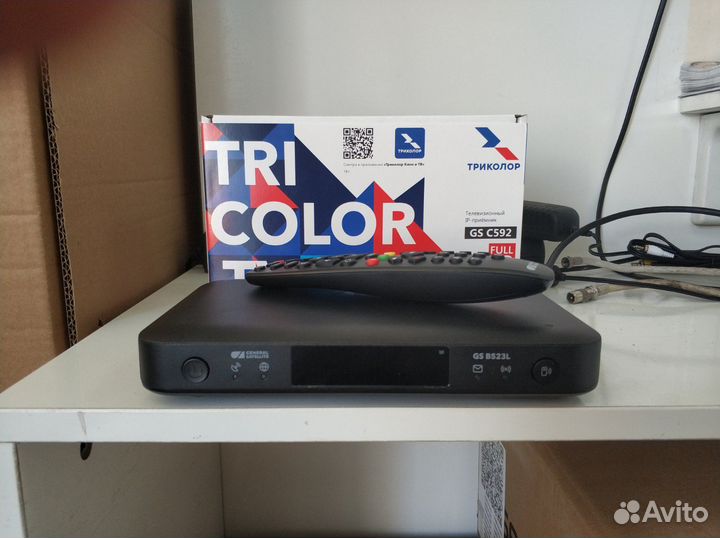 Спутниковый ресивер триколор