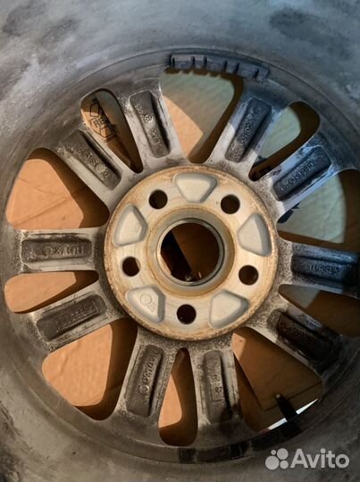 Литой диск r14 на volkswagen polo 2008