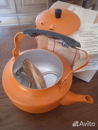 Чайник электрический из СССР в упаковке новый