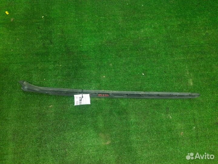 Молдинг лобового стекла правый Bmw 320I F30