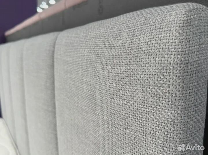 Кровать двухспальная с бельевым отделом