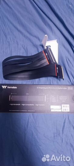 Райзер thermaltake PCI-E 4.0 х16 Black 600mm