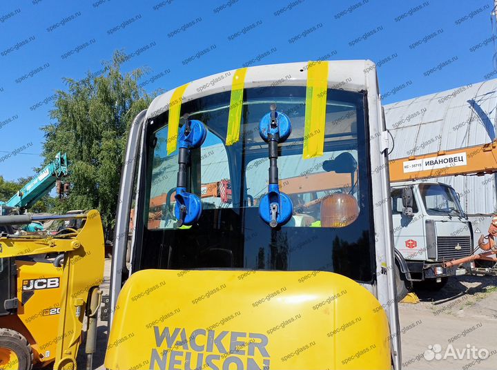 Стекло кабины Takeuchi TL 126