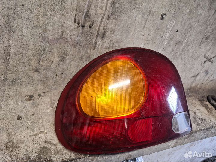 Задний левый фонарь hyundai accent 1