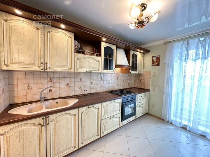 2-к. квартира, 50 м², 9/9 эт.