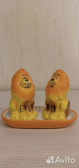 Солонка и перечница