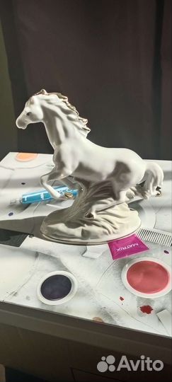 Фарфоровая статуэтка Лошадка. Подсвечник фарфор