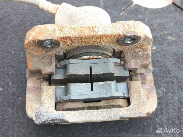 Рено Логан передние суппорта