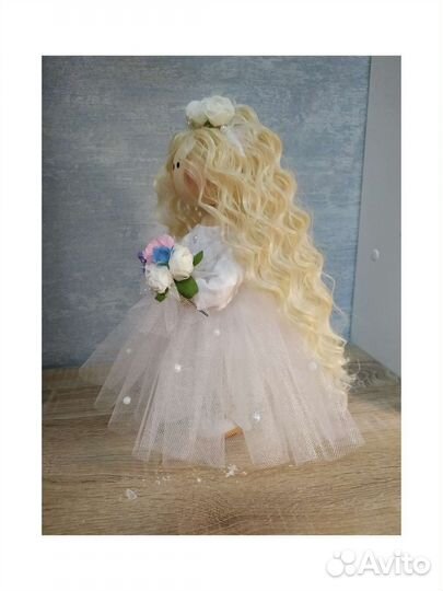 Куклы в свадебном наряде