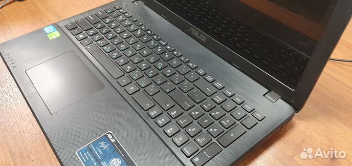 Ноутбук Asus f552c